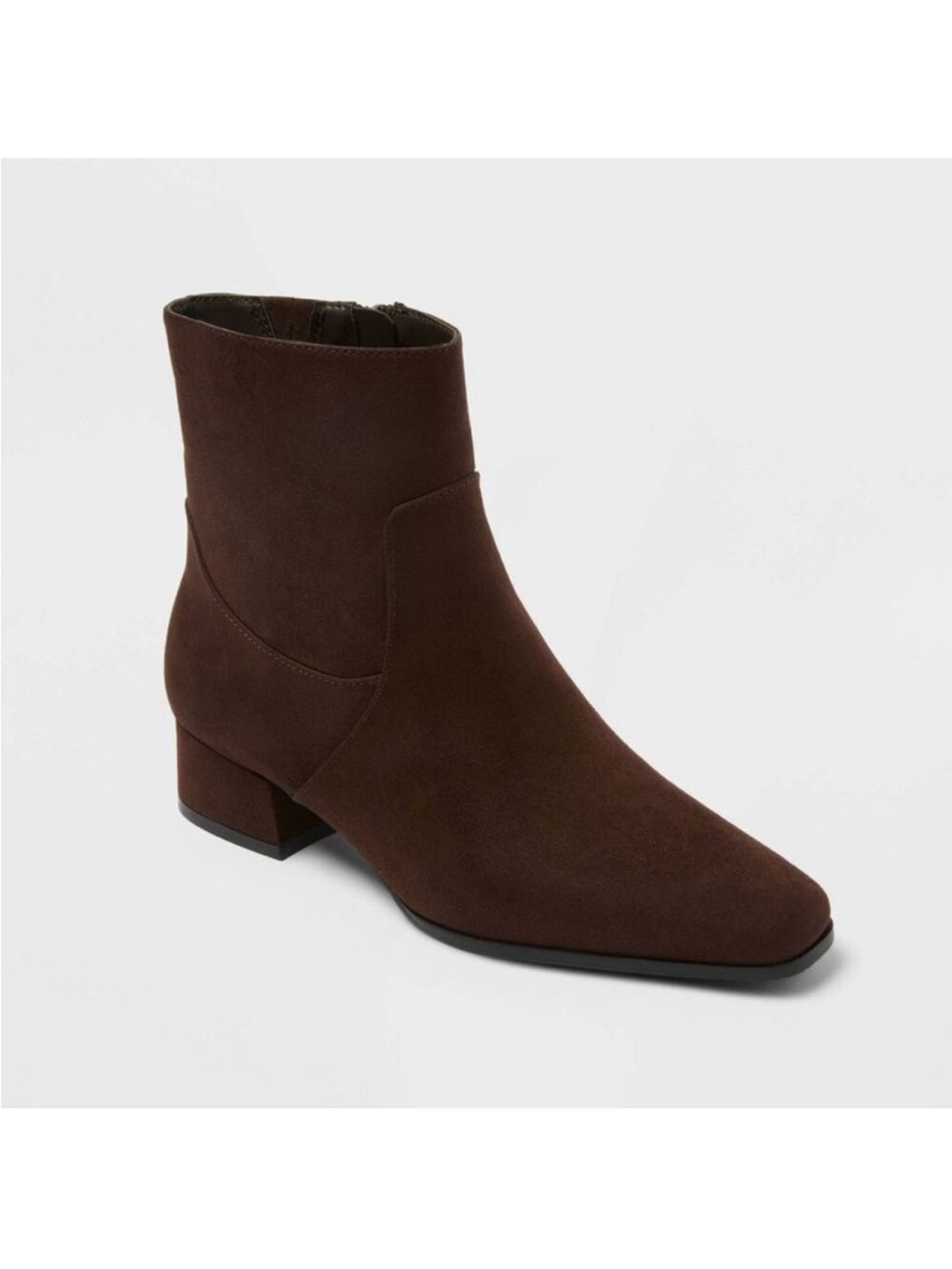 Universal Thread - Women's
Coral Boots with Memory Foam Insole - Brown